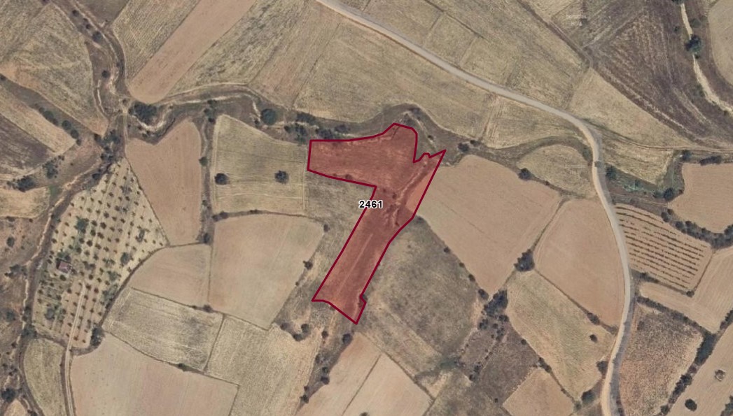 AFYONKARAHİSAR DAZKIRI YUKARIYENİCE 5216 M² TARLAMIZ SATILIKTIR.